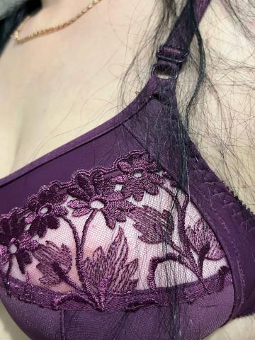 Глория Пышная Брюнетка фото 3